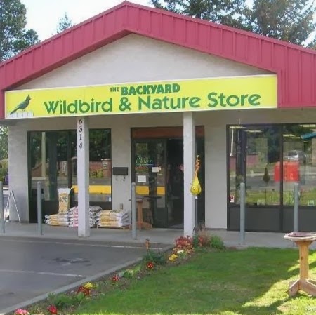 The Backyard Wildbird & Nature Store logo