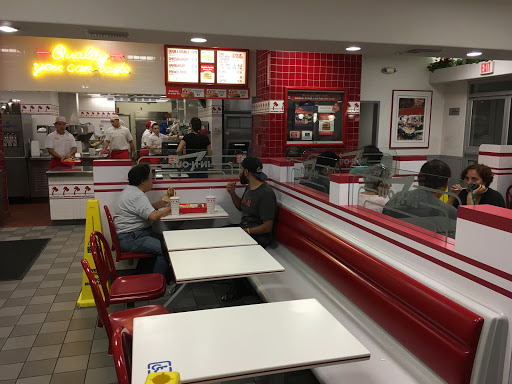 Hamburger Restaurant «In-N-Out Burger», reviews and photos, 9070 Whittier Blvd, Pico Rivera, CA 90660, USA