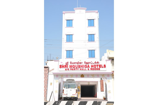 Shri Moushiga Hotels, 40-41,west raja street, SH58, Periya, Kanchipuram, Tamil Nadu 631502, India, Indoor_accommodation, state TN