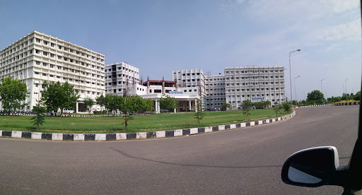 SRM Chennai Medical College Hospital & Research Centre, Irungalur Village, Manachannallur Taluk, Near Toll Booth, Trichy, Tamil Nadu 621105, India, Research_Center, state TN