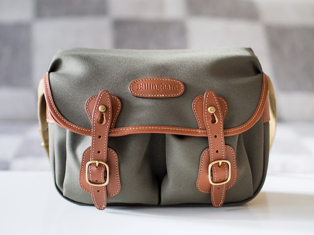 Billingham Hadley Small Review: The Best Small Camera Bag - Compact Shooter