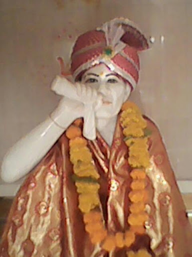 Sant Gajanan Maharaj, Rameshwar Colony, Mehrun Rd, Jalgaon, Maharashtra 425002, India, Place_of_Worship, state MH