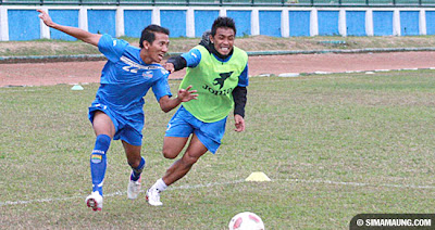 foto persib bandung latihan foto persib bandung latihan
