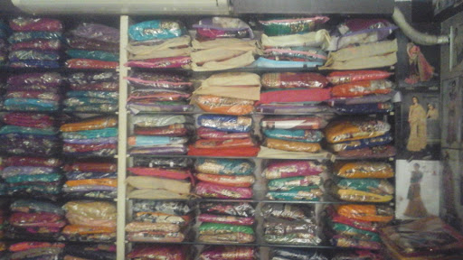 Roopkala Nx Exclusive Ladies wear, Shringarpue Apt, Shivaji Road Line Ali, Near Hanuman Mandir Panvel., Neyar Bharat bank panvel, Navi Mumbai, Maharashtra 410206, India, Ladies_Clothes_Shop, state MH