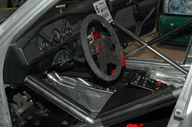 (W201): 190E 16v Cosworth - A Garagem dos sonhos DSC_5436