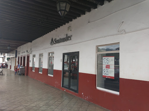 Oficina Banco Santander, Centro, Portal Hidalgo 16, Centro, 61830 Ario de Rosales, Mich., México, Banco o cajero automático | MICH