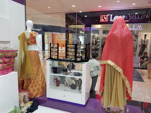Mulberries Boutique LLC, Shop: 135 , Firdt floor madina mall, Muhaisnah 4 - Dubai - United Arab Emirates, Boutique, state Dubai