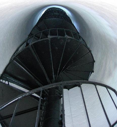 1560170-Stairs_disappear_up_into_the_lighthouse-Bill_Baggs_C.jpg