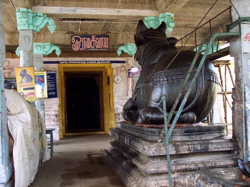 Sri Sivaloganathar Temple, Tirupunkur, Sirkazhi - 275 Shiva Temples