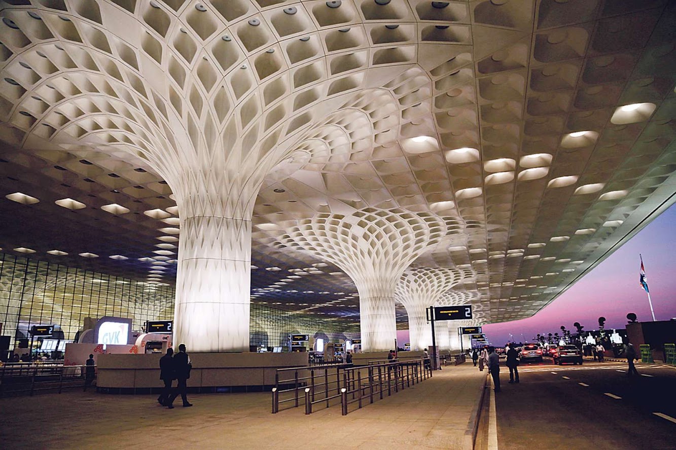 Mumbai, Maharashtra, India: Open the Chhatrapati Shivaji International Airport by Som