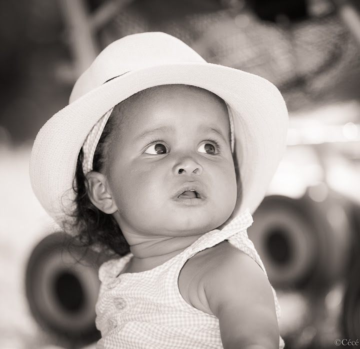 Mélia, 14 mois, déjà prête à poser IMG_8714