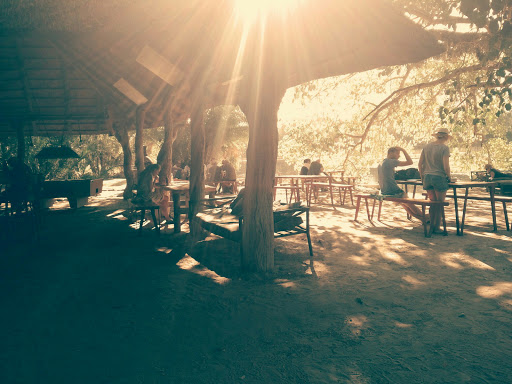 Old Bridge Backpackers/Camping