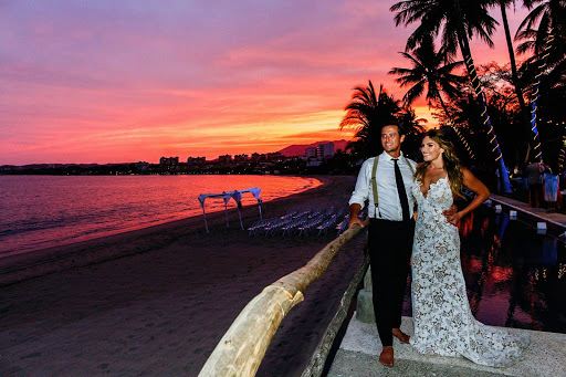 Martoca Beach Garden, Avenida Los picos 834 Fracc. Playas de Huanacaxtle, Playas, 63732 Bucerías, Nay., México, Salón de bodas | NAY