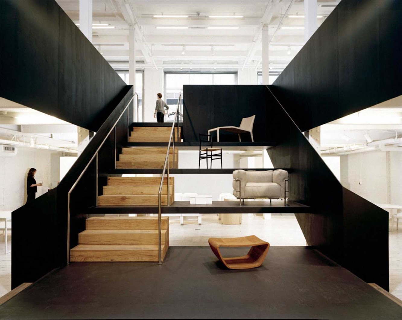 Londra, Regno Unito: Poltrona Frau Showroom by Universal Design Studio