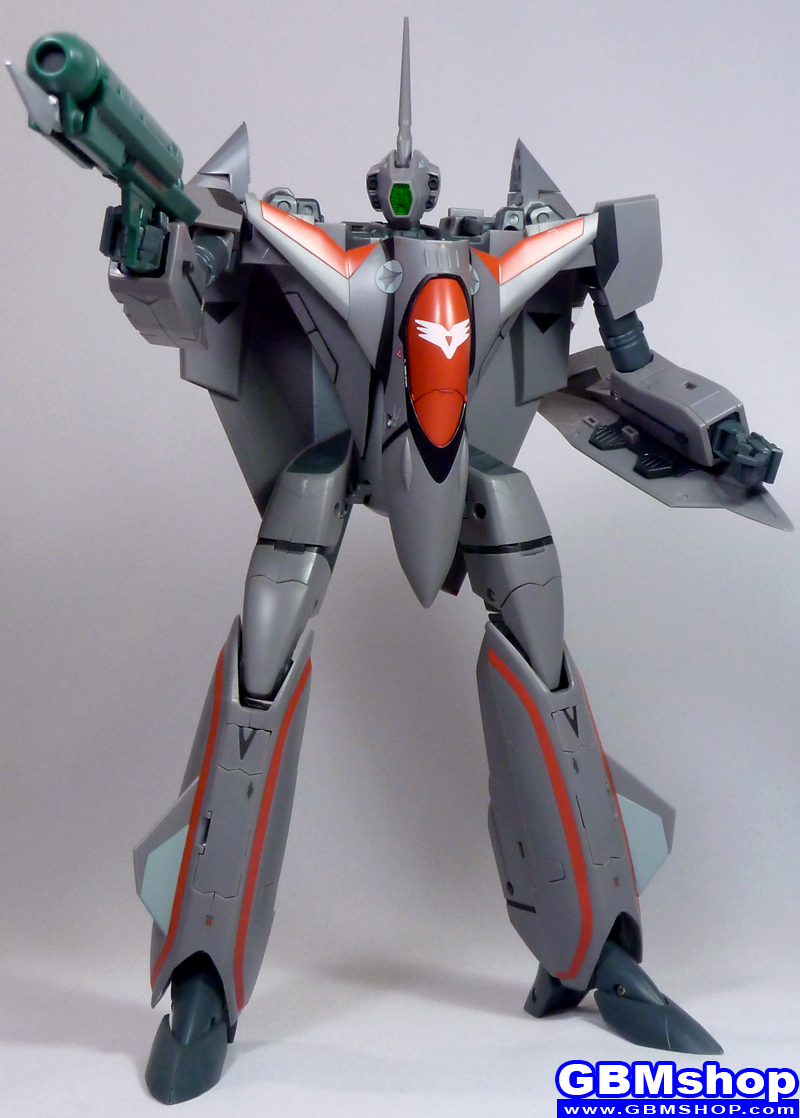 Macross Plus VF-11B Thunderbolt Battroid Mode