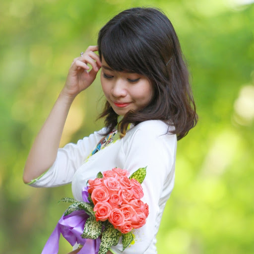 Huyền Trang Nguyễn review