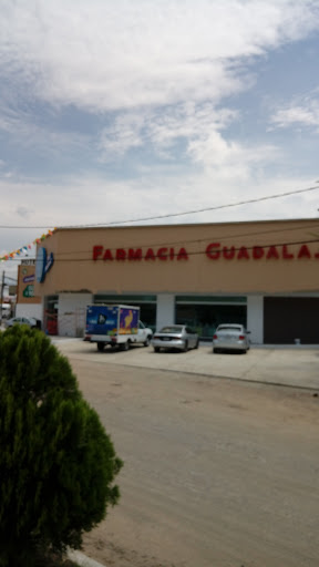 Farmacias Guadalajara Central De Abastos Cuautla, 62757, Carr Federal Cuautla-México 46, Brisas de Cuautla, Cuautla, Mor., México, Farmacia | JAL