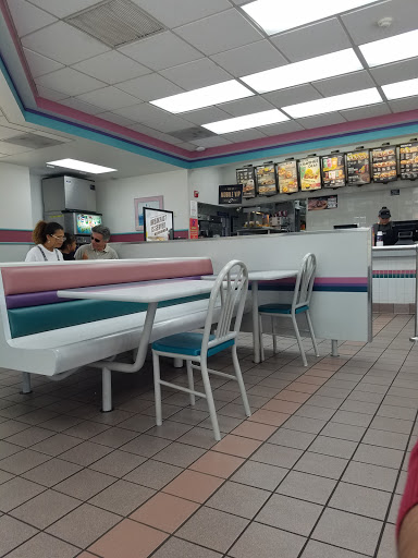 Mexican Restaurant «Taco Bell», reviews and photos, 1400 NJ-23, Wayne, NJ 07470, USA
