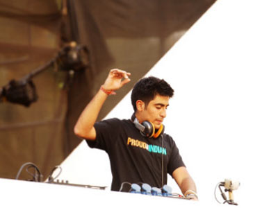 Dj Shaan at Sunburn Electronic Dance Music Festival at Candolim in Goa.