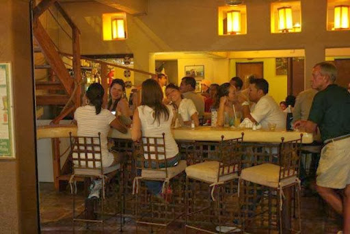 La Hija del Capitan / Bar La Playa, Nicolás Bravo 39, Centro, 40880 Zihuatanejo, Gro., México, Pub restaurante | GRO