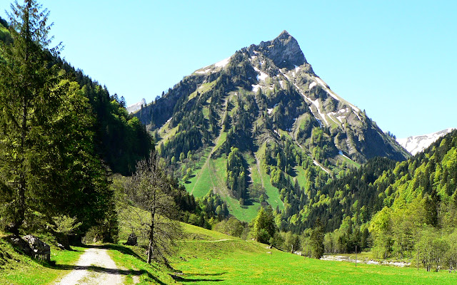 Giebel Ostrach Hubertuskapelle Hintersteinertal Tour Hindelang Hinterstein Giebelhaus Allgäu primapage