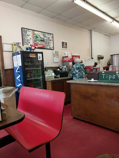 Fast Food Restaurant «Dipper Dan», reviews and photos, 406 E Main St, Dahlonega, GA 30533, USA