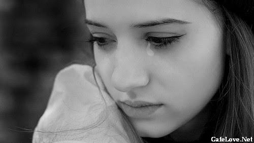 Hình ảnh các cô gái rơi lệ, khóc vì tình yêu Ảnh rơi nước mắt