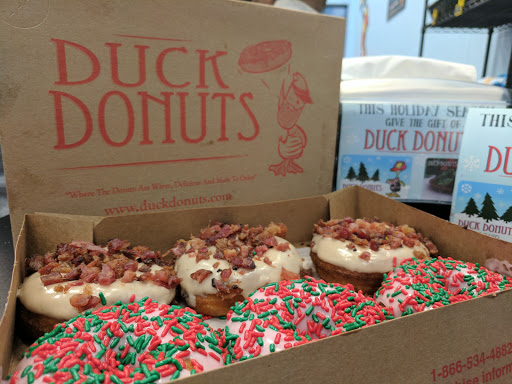 Donut Shop «Duck Donuts», reviews and photos, 15101 Potomac Town Pl, Woodbridge, VA 22191, USA