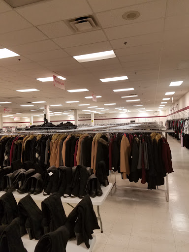 Discount Store «Discount Fashion Warehouse Great Western», reviews and photos, 110 N Wilson Rd, Columbus, OH 43204, USA