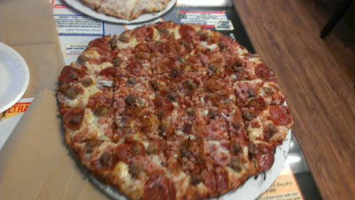 Pizza Restaurant «Pizza Connection», reviews and photos, 220 E Lake Ave, Auburndale, FL 33823, USA