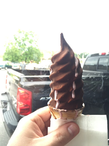 Ice Cream Shop «York Street Treat Inc», reviews and photos, 881 York St, Hanover, PA 17331, USA