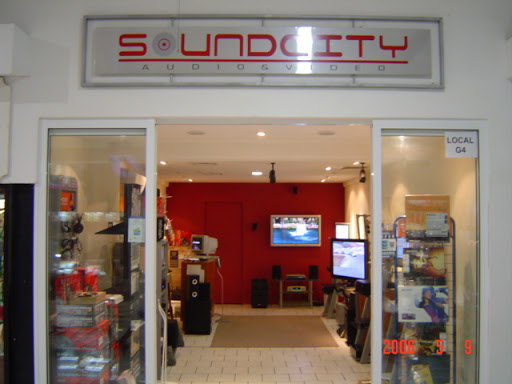 Soundcity PV, Local G23 Plaza Caracol, Versalles, 48310 Puerto Vallarta, Jal., México, Proveedor de equipos audiovisuales | JAL