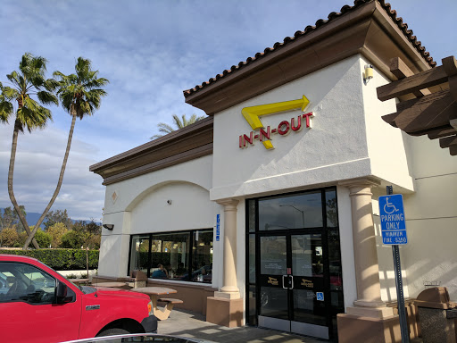Hamburger Restaurant «In-N-Out Burger», reviews and photos, 12599 E Foothill Blvd, Rancho Cucamonga, CA 91739, USA
