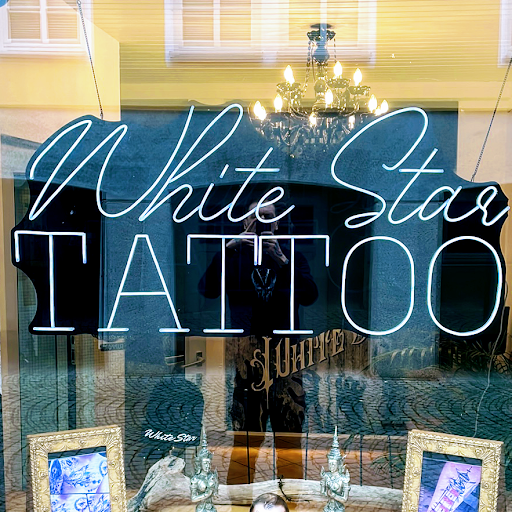 White-Star-Tattoo logo