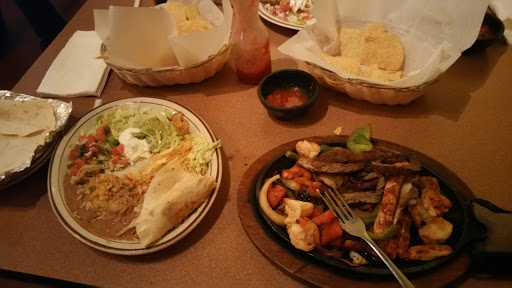 Mexican Restaurant «Cabos Mexican Restaurant», reviews and photos, 202 W 161st St, Westfield, IN 46074, USA