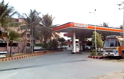 Indian Oil Petrol Pump, SH17, Arakeshwar Nagar, Mandya, Karnataka 571401, India, Petrol_Pump, state KA
