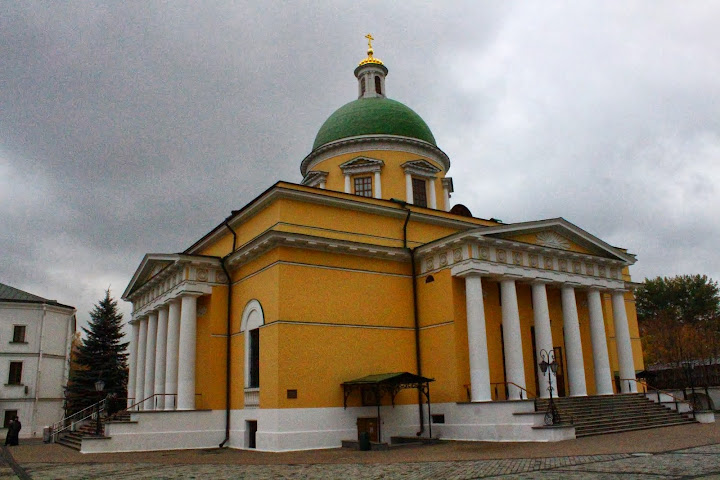 Danilov Monastery worship Moscow