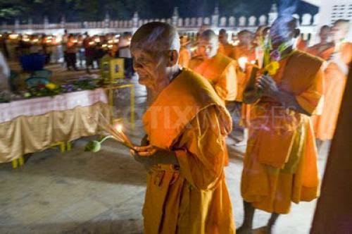 Hindus Greet Buddhists On Sangha Day