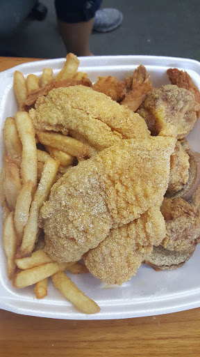 Seafood Restaurant «JJ Fish & Chicken», reviews and photos, 3916 Fruitridge Rd, Sacramento, CA 95820, USA