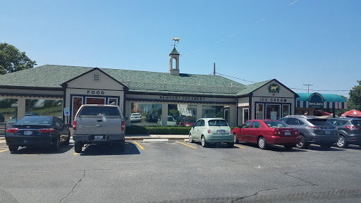 American Restaurant «Newport Creamery», reviews and photos, 208 W Main Rd, Middletown, RI 02842, USA