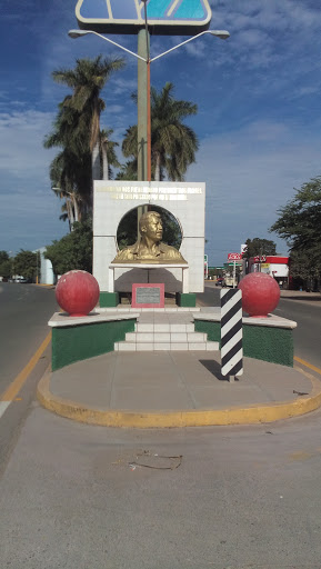 Club de Leones Guamúchil A.C., Emiliano Zapata S/N, Militar, 81440 Guamúchil, Sin., México, Club de campo | SIN