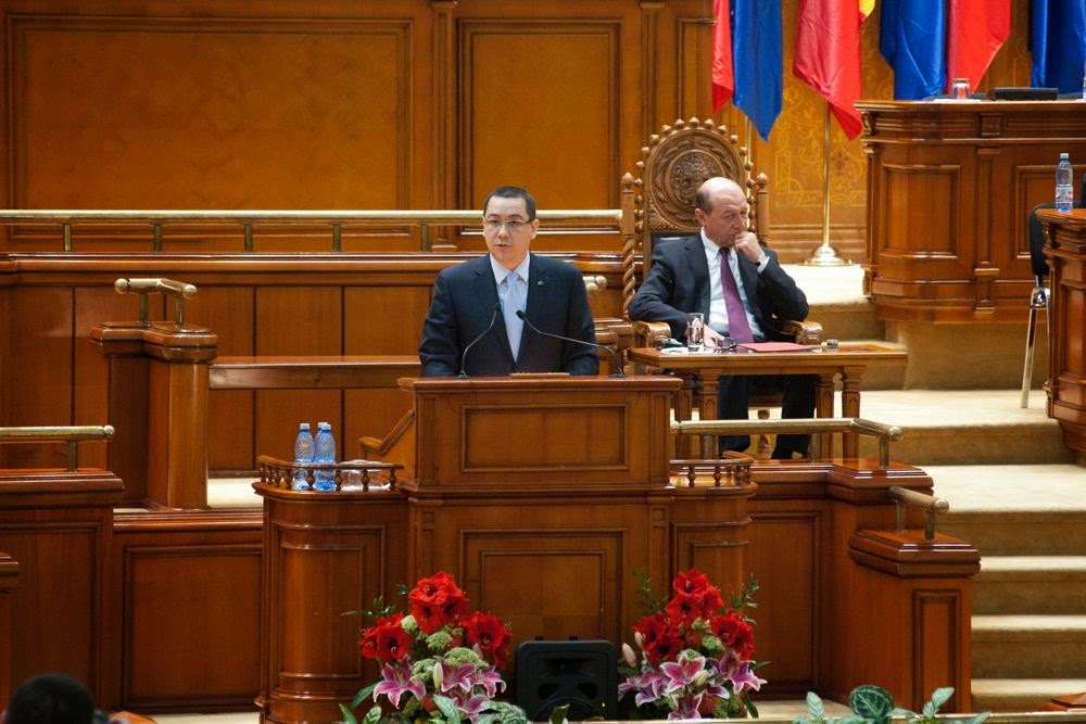 Fotografii de la Sesiunea Solemnă a Parlamentului, 1 aprilie 2014, la care a participat Principesa Moştenitoare Margareta Fotografii de la Sesiunea Solemnă a Parlamentului, 1 aprilie 2014, la care a participat Principesa Moştenitoare Margareta