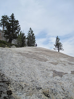 M at the top of one of the ledges. This was pretty exciting work. ©http://backpackthesierra.com