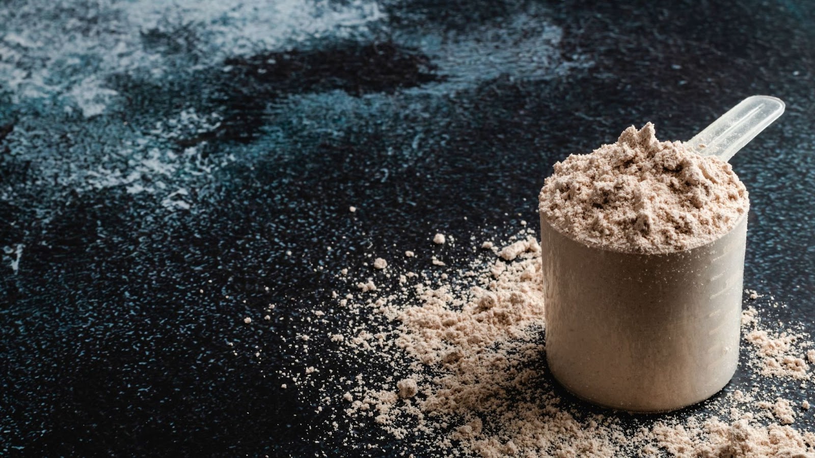 What to Mix Protein Powder With?