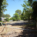 The end of Ridgeway Road and a locked gate near Blackbutt Reserve (400735)