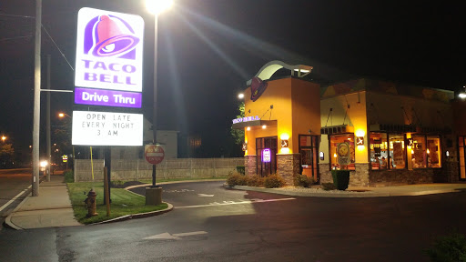 Mexican Restaurant «Taco Bell», reviews and photos, 514 Washington St, Attleboro, MA 02703, USA
