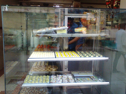 Santhanam Sweets & Savouries, 294, Narayan Pillai St, Bharati Nagar, Shivaji Nagar, Bengaluru, Karnataka 560001, India, Namkeen_Shop, state KA