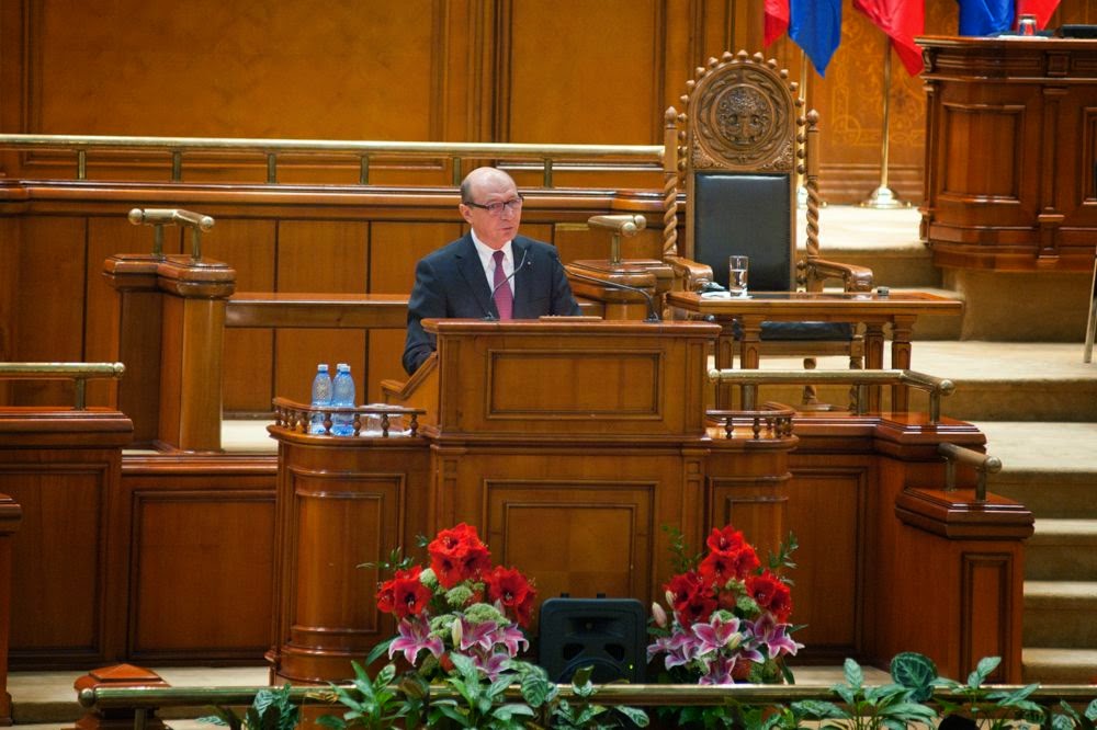 Fotografii de la Sesiunea Solemnă a Parlamentului, 1 aprilie 2014, la care a participat Principesa Moştenitoare Margareta Fotografii de la Sesiunea Solemnă a Parlamentului, 1 aprilie 2014, la care a participat Principesa Moştenitoare Margareta