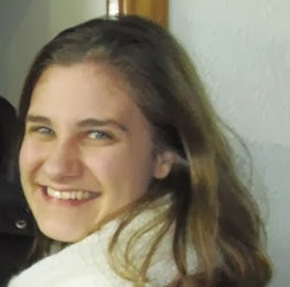 <strong>Angela Burguet</strong>