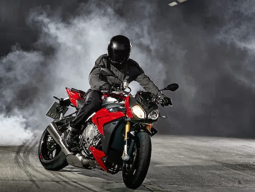 2014-bmw-s-1000-r-023-1.